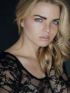 Kiersten Hall autograph