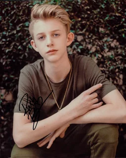 Rush Holland autograph