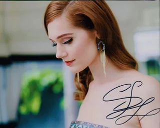 Serena Laurel autograph