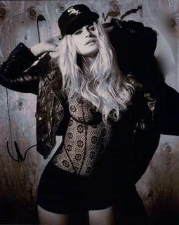 Leven Rambin autograph