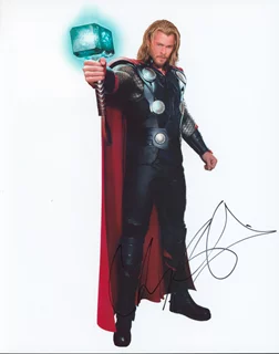 Chris Hemsworth autograph