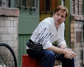 Ewan McGregor autograph