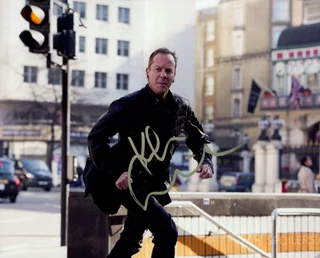 Kiefer Sutherland autograph