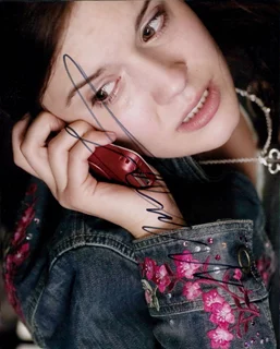 Maggie Grace autograph