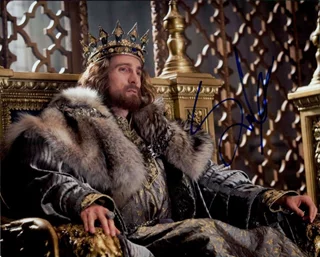 Sharlto Copley autograph