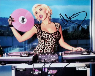 Colleen Shannon autograph