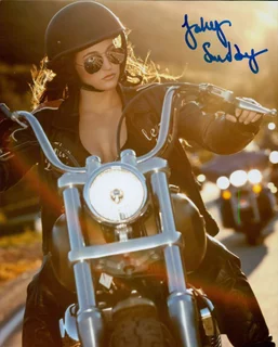 Jaclyn Swedberg autograph