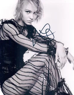 Lily-Rose Depp autograph