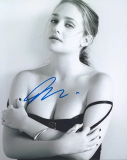 Jemima Kirke autograph