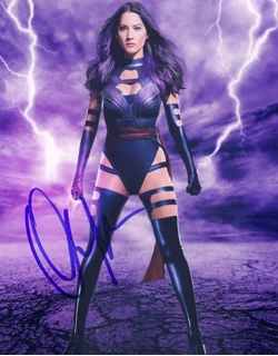 Olivia Munn autograph