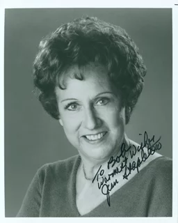 Jean Stapleton autograph