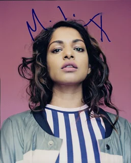 Maya Arulpragasam autograph