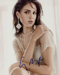 Eiza Gonzalez autograph