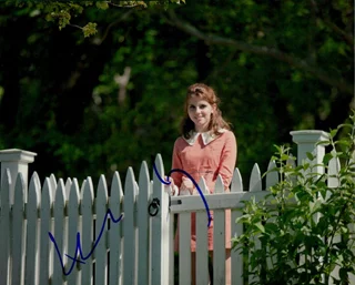 Kara Hayward autograph