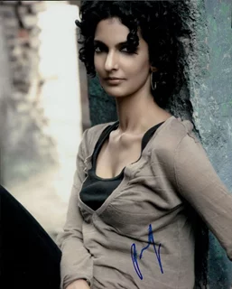 Poorna Jagannathan autograph