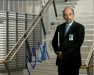 Richard Schiff autograph