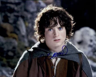 Elijah Wood autograph