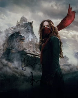 Hera Hilmar autograph