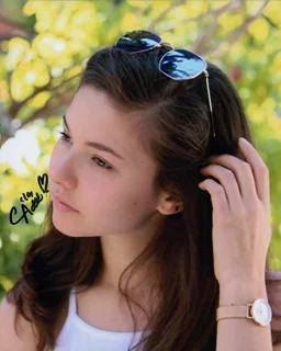 Carla Adell autograph