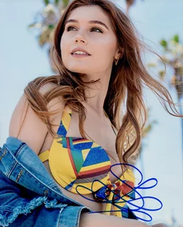 Serena Laurel autograph