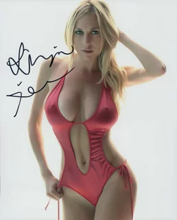 Lizzie Lee autograph