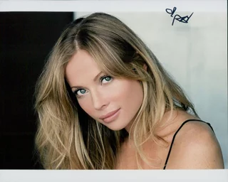 Malea Rose autograph