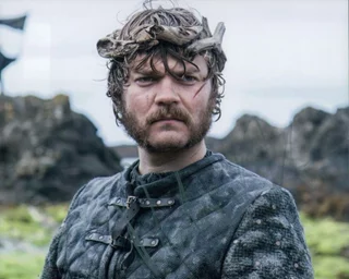 Pilou Asbaek autograph