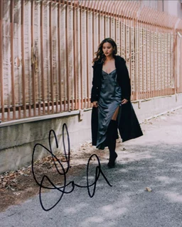 Jamie Chung autograph