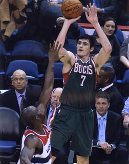 Ersan Ilyasova autograph