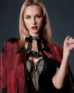 Anya Areva autograph