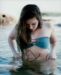 Alexis Jayde Burnett autograph