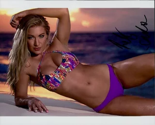 Kelly Collins autograph