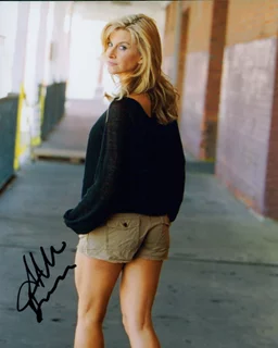 Allison Dunbar autograph