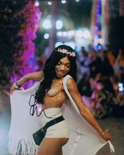 Teala Dunn autograph