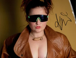 Inessa Frantowski autograph