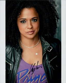 Keylor Leigh autograph