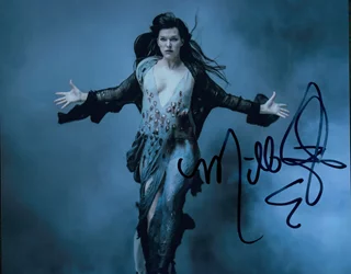 Milla Jovovich autograph
