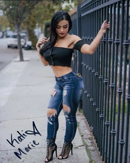 Kati Marie Cardenalli autograph