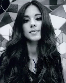 Seychelle Gabriel autograph