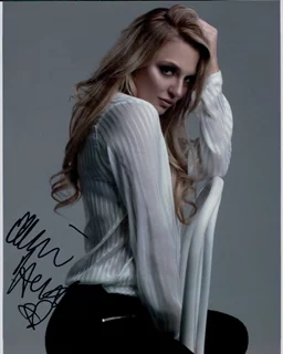 Ellie Heiden autograph