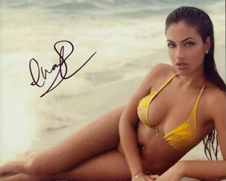 Ianna Sarkis autograph