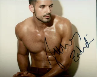 Junes Zahdi autograph