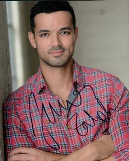 Junes Zahdi autograph