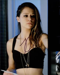 Tatiana Maslany autograph