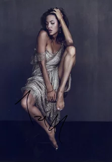 Angelina Jolie autograph