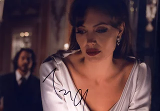 Angelina Jolie autograph