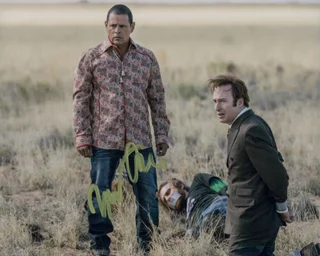 Raymond Cruz autograph