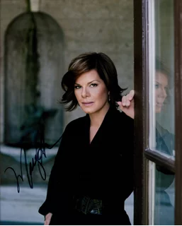 Marcia Gay Harden autograph