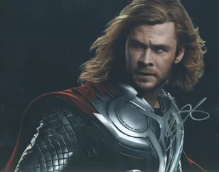Chris Hemsworth autograph