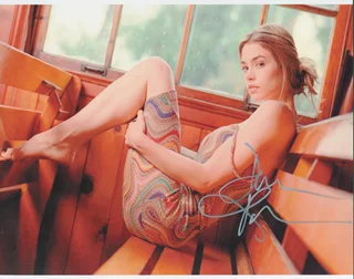 Denise Richards autograph